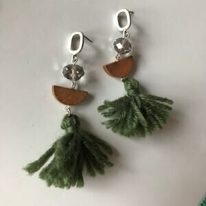 Boho mixed materials wood and yarn tassle post-back earrings (silver tone)